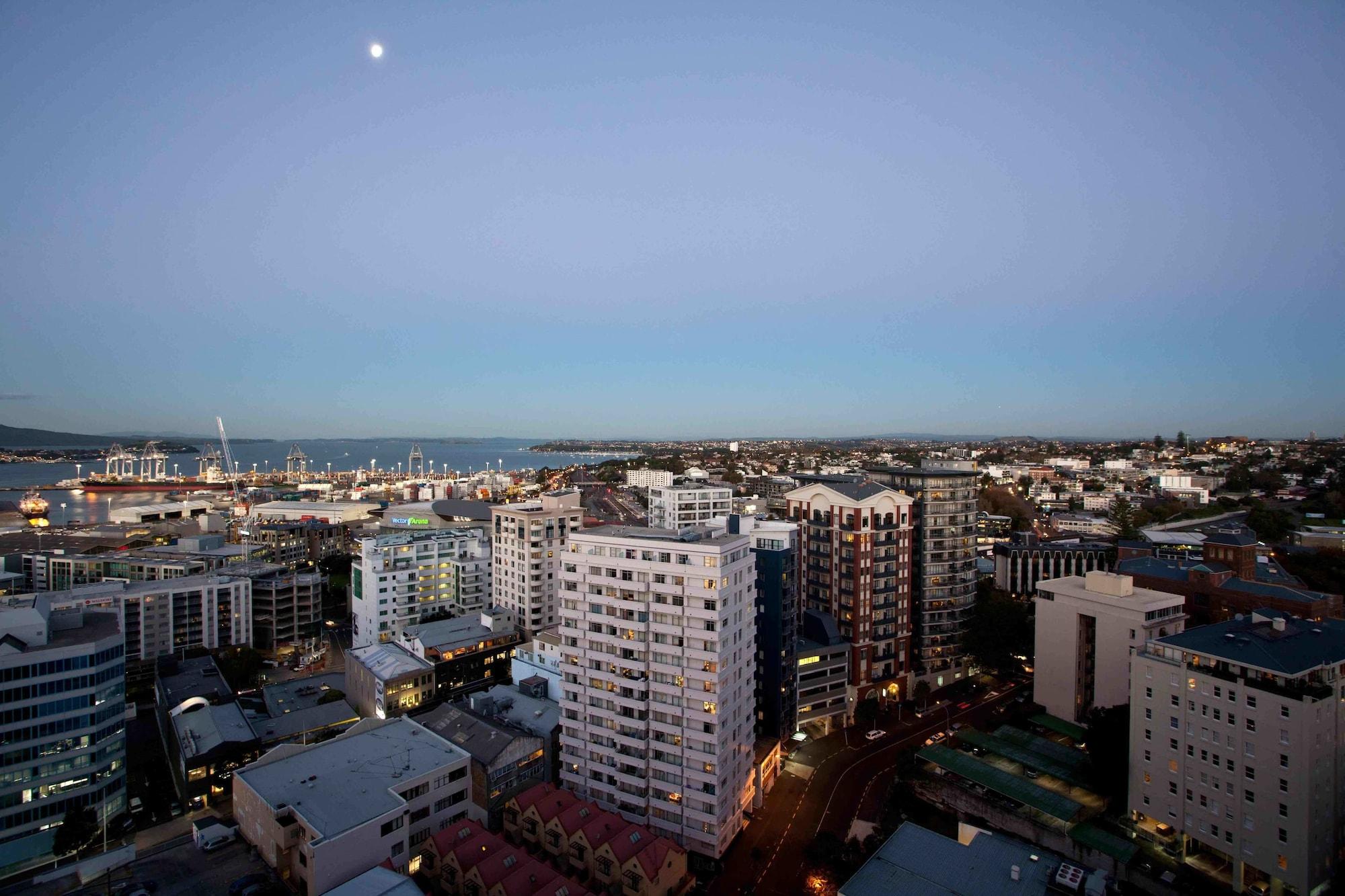 The Quadrant Hotel & Suites Auckland Exterior foto